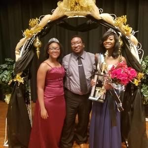 Meet your Posher, Christopher